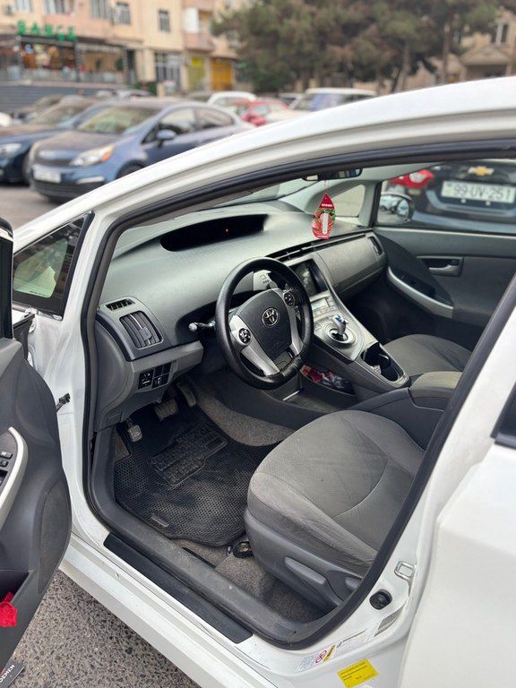 Toyota Prius, 1.8 L, 1.3 kWh, 2010 il, 370 706 km 99-UV-251 — Avtomobillər, Bakı (8)