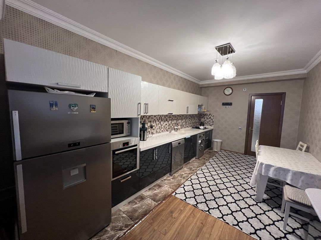 Satılır 4 otaqlı yeni tikili 180 m² — Mənzil, Bakı (8)