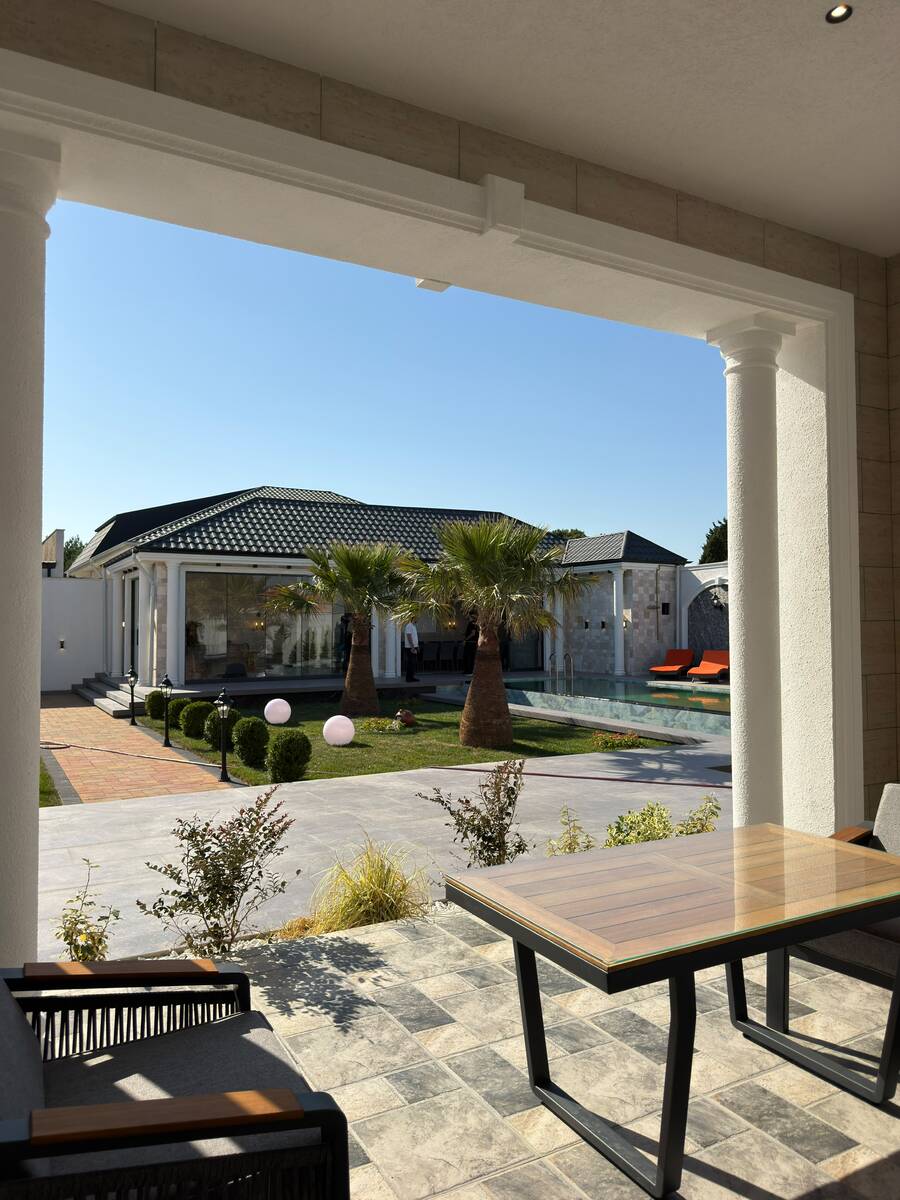Satılır 5 otaqlı həyət evi/bağ evi 300 m² — Ev, villa, Bakı (2)