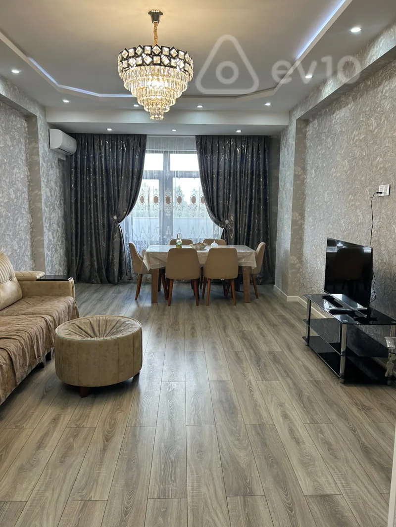 2 otaqlı mənzil, 97 m², Cəfər Xəndan küçəsi — kirayə — Bakı