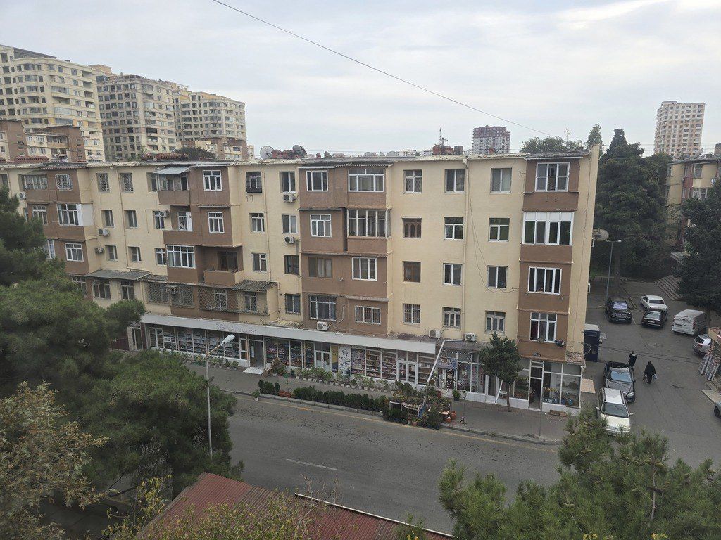 Satılır 3 otaqlı köhnə tikili 57 m² — Mənzil, Bakı (9)