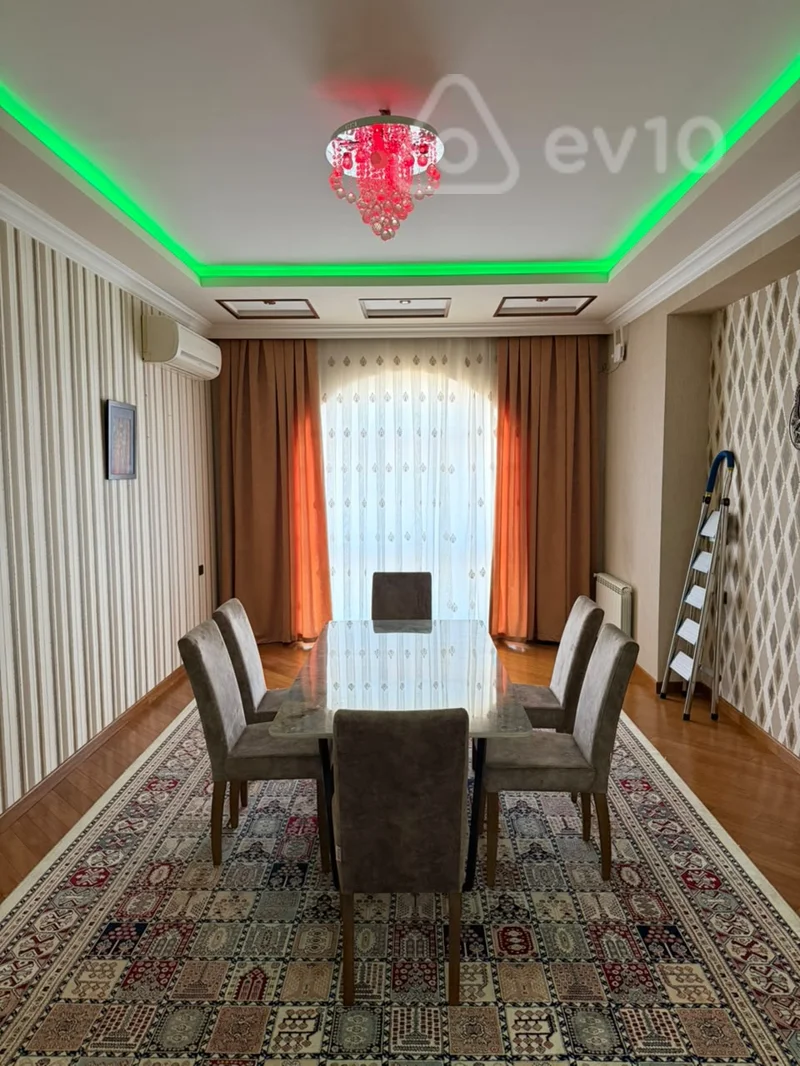 4 otaqlı mənzil, 160 m², Ünvan: 28 May, Aslan MTK, Təzə Bazarın yanı — kirayə — Bakı