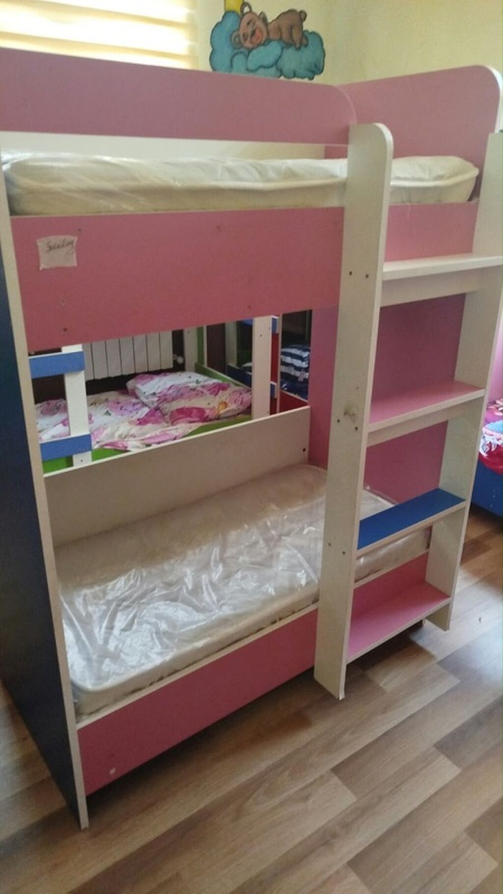 Uşaq otağı üçün iki mərtəbəli çarpayı satılır. Model kompakt quruluşa — Yataqlar, Bakı (2)