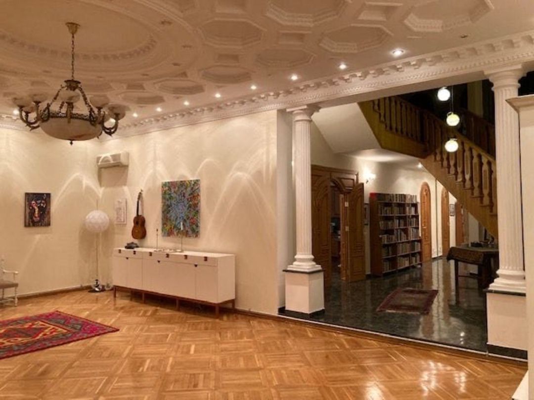 Satılır 7 otaqlı köhnə tikili 470 m² — Mənzil, Bakı (2)