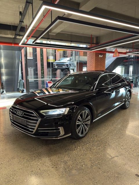 Audi A8, 3.0 L, 2018 il, 215 700 km — Bakı