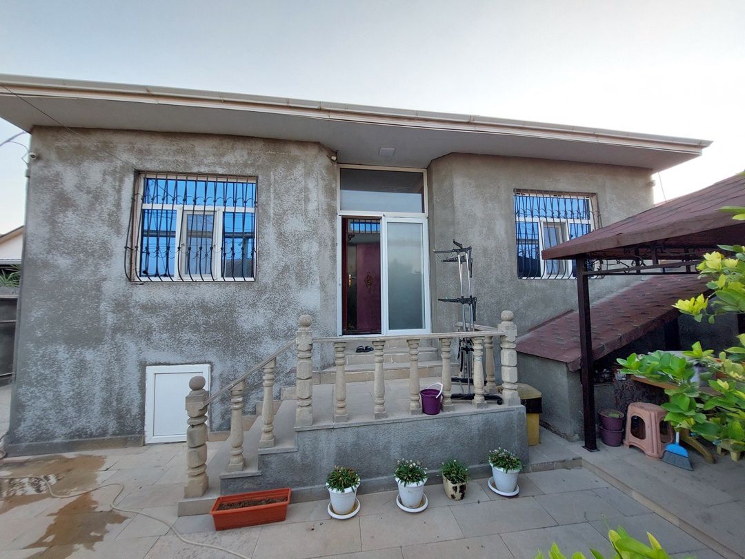 Satılır 4 otaqlı həyət evi/bağ evi 110 m² — Ev, villa, Bakı (2)