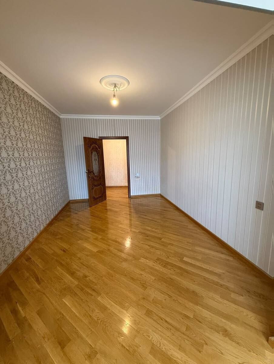 Satılır 2 otaqlı köhnə tikili 65 m² — Mənzil, Bakı (7)