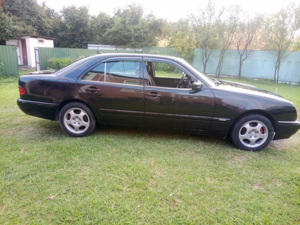Mercedes E 240, 2.4 L, 1998 il, 443 090 km 90-LT-801 — Avtomobillər, Zaqatala (3)