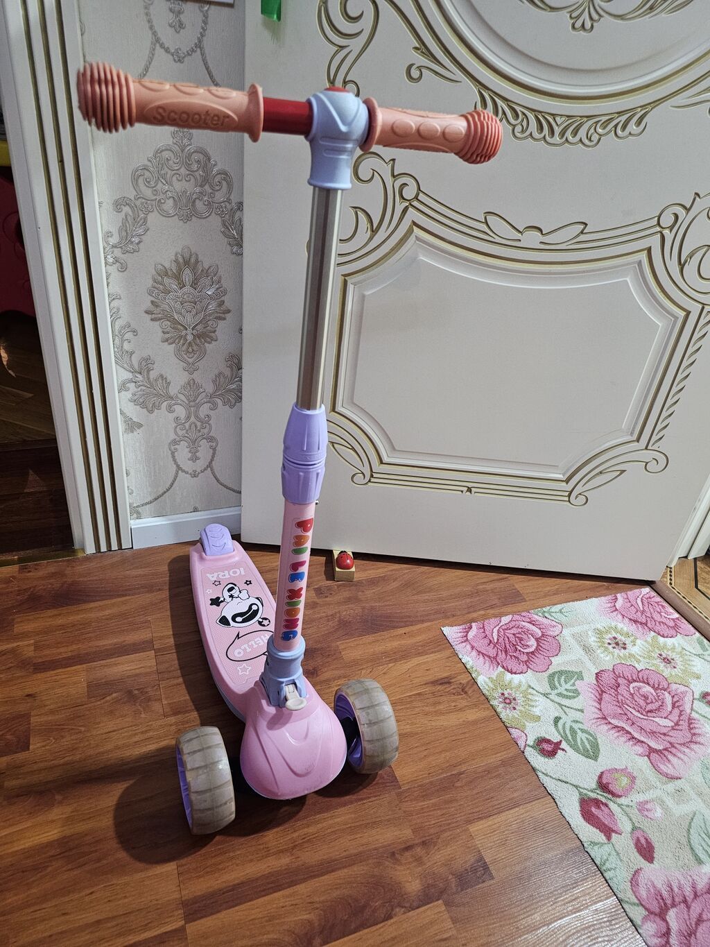 Skuter yaxwi veziyyetde az işlenib tekerlerinde işig yanir.hec bir — Uşaq velosipedləri, Bakı (6)