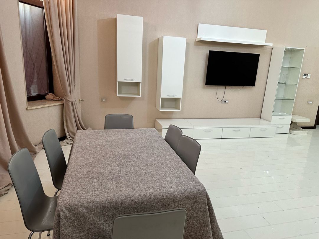 Satılır 5 otaqlı həyət evi/bağ evi 800 m² — Ev, villa, Bakı (8)