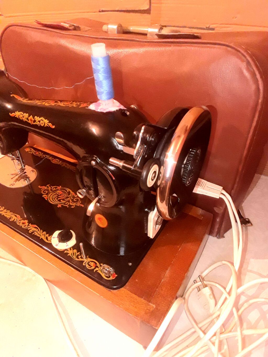 Təzə elektrik tikiş maşını PMZ-2M satılır. Düz tikiş.SSRİ 80ci — Tikiş və işəmə maşınları, Bakı (7)