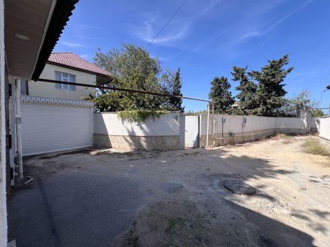 Satılır 4 otaqlı həyət evi/bağ evi 145 m² — Bakı