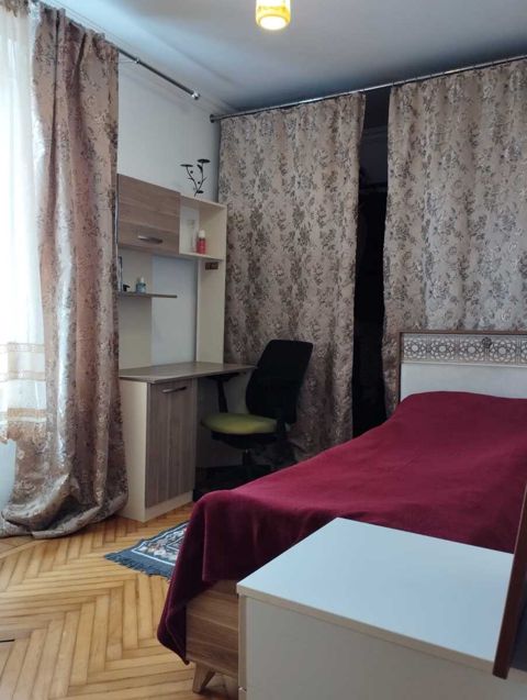 İcarəyə verilir 2 otaqlı köhnə tikili 45 m² — Bakı