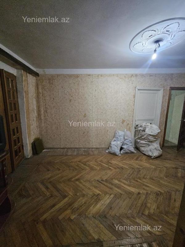 Satılır 2 otaqlı Bina evi menzil (Köhnə tikili), 46 m², 4-cü mikrorayon — Mənzil, Sumqayıt (8)