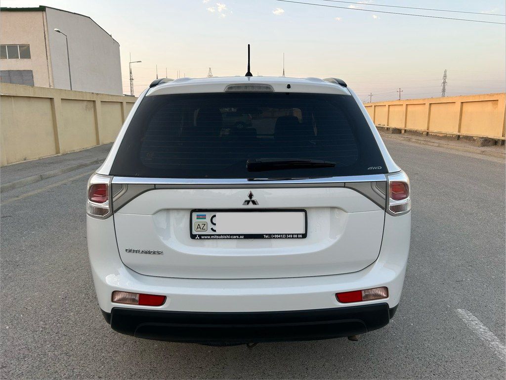 Mitsubishi Outlander, 2.4 L, 2015 il, 157 000 km — Avtomobillər, Bakı (5)