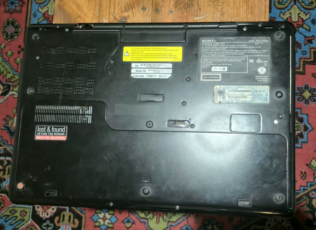 Sony Vaıo noutbuk full hd 1080p ips ekrandi tək problem şleyfdədir — Sony, Bakı (4)
