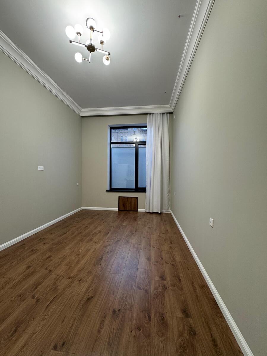 Satılır 4 otaqlı həyət evi/bağ evi 240 m² — Ev, villa, Bakı (8)