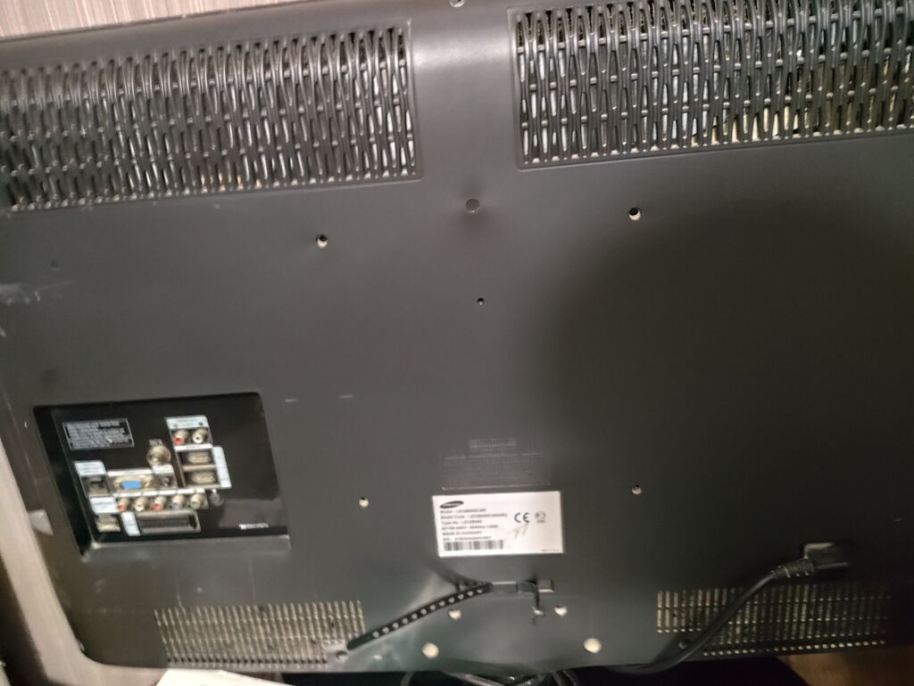 İşlənmiş Televizor Samsung LCD 32" Ünvandan götürmə — Televizorlar, Bakı (2)
