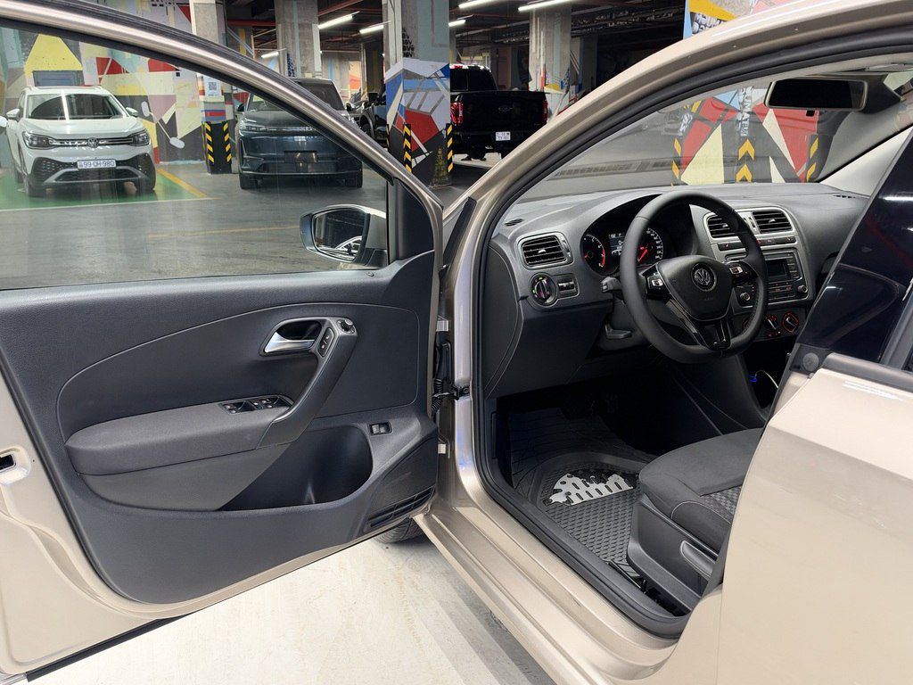 Volkswagen Polo, 1.6 L, 2019 il, 233 000 km — Avtomobillər, Bakı (7)