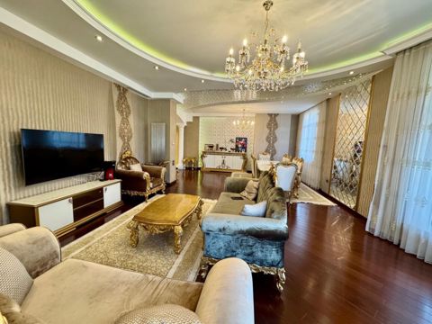 Satılır 4 otaqlı yeni tikili 210 m² — Bakı
