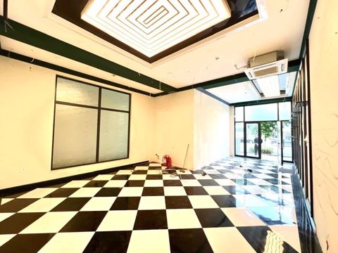 Azadlıq prospektində 77 m² obyekt icarəyə verilir Yer: Nəsimi — Bakı
