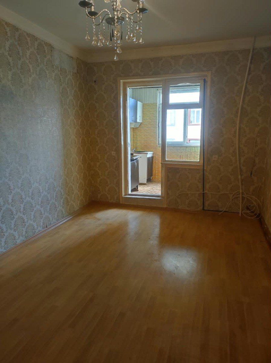 Satılır 4 otaqlı köhnə tikili 110 m² — Mənzil, Bakı (3)