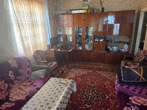 Satılır 1 otaqlı köhnə tikili 35 m² — Bakı