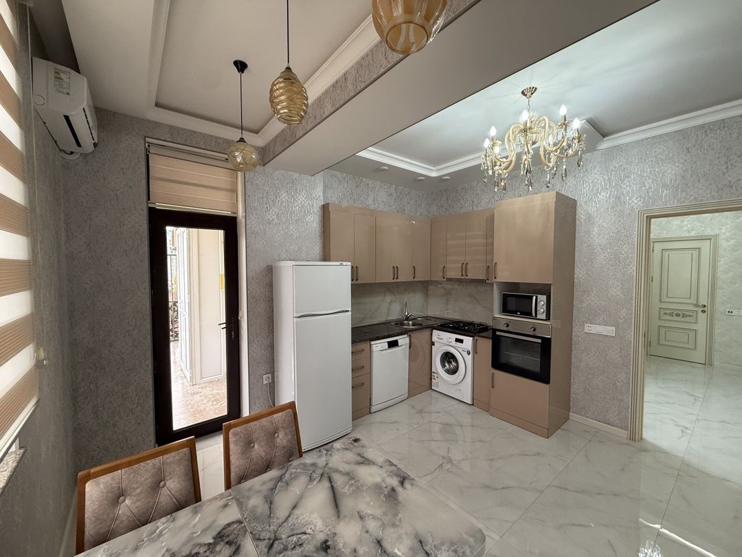 İcarəyə verilir 3 otaqlı yeni tikili 120 m² — Mənzil, Bakı (8)