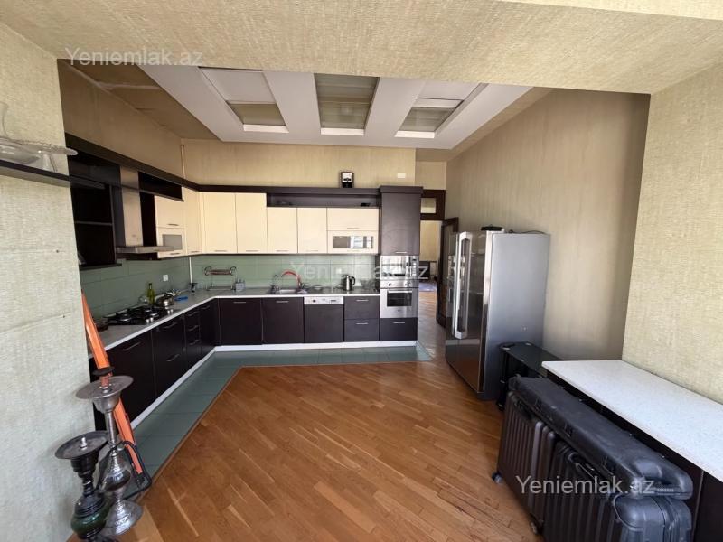 Kirayə 3 otaqlı Bina evi menzil (Köhnə tikili), 100 m², Səbail rayonu — Mənzil, Bakı (5)