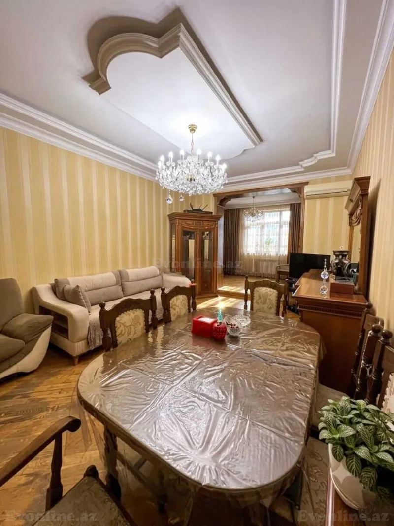 Satılır 3 otaqlı Mənzil Köhnə tikili 73 m² Bakı, Nərimanov r., Nəriman Nərimanov m — Bakı
