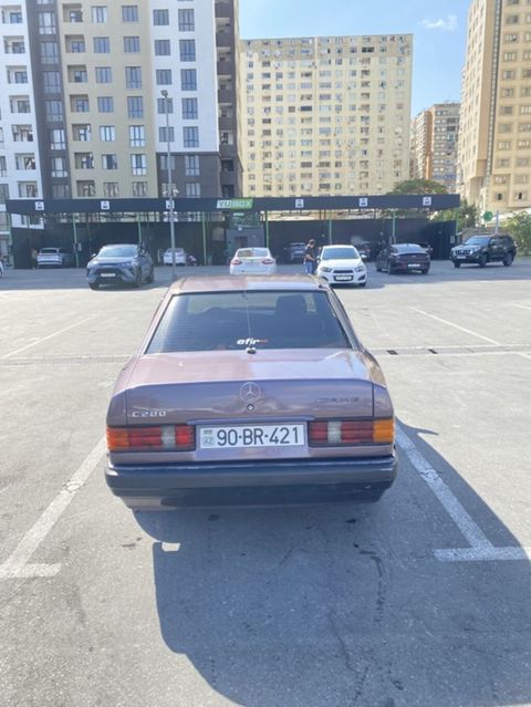 Mercedes-Benz 190 (W201): 2 l 1991 il Sedan — Bakı