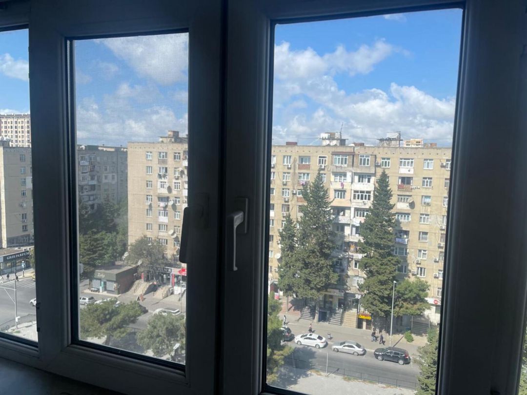 Satılır 4 otaqlı köhnə tikili 100 m² — Mənzil, Bakı (6)