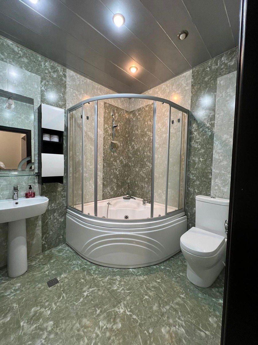 İcarəyə verilir 4 otaqlı yeni tikili 135 m² — Mənzil, Bakı (9)