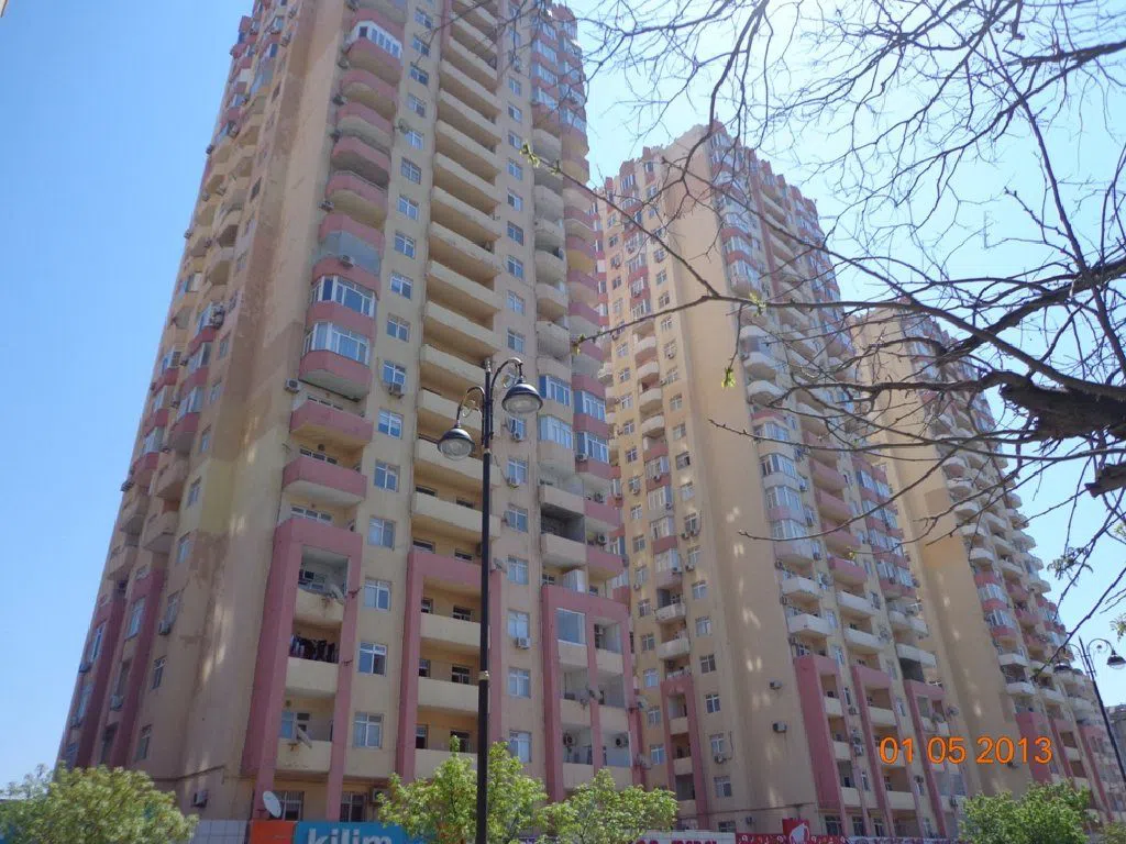 2 otaqlı mənzil 80 m² kirayə verilir — Bakı