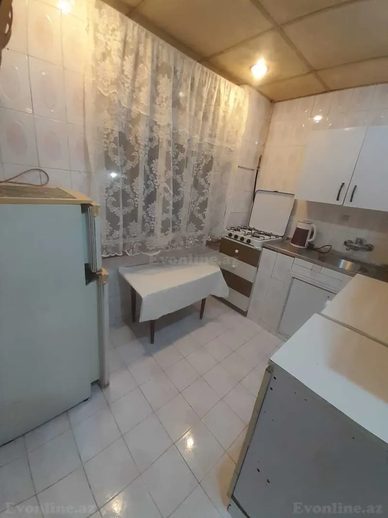 Kirayə verilir 1 otaqlı Mənzil Köhnə tikili 40 m² Bakı, Yasamal r., 20 Yanvar m., Yasamal — Mənzil, Bakı (4)