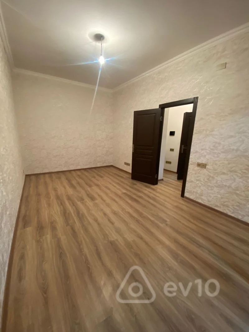 1 otaqlı mənzil, 60 m², musteqillik kucesi — kirayə — Pərviz — Kvartira