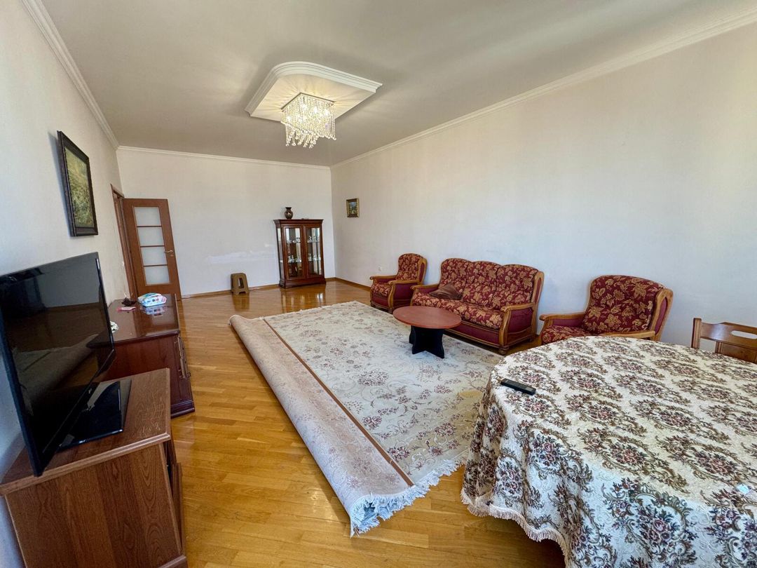 İcarəyə verilir 4 otaqlı yeni tikili 190 m² — Mənzil, Bakı (3)