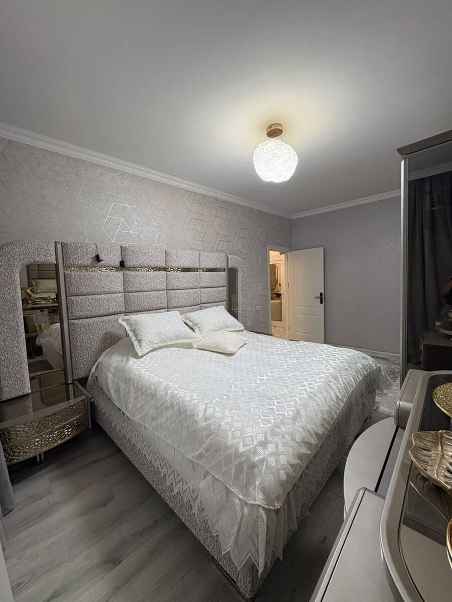 Satılır 2 otaqlı köhnə tikili 65 m² — Mənzil, Bakı (3)