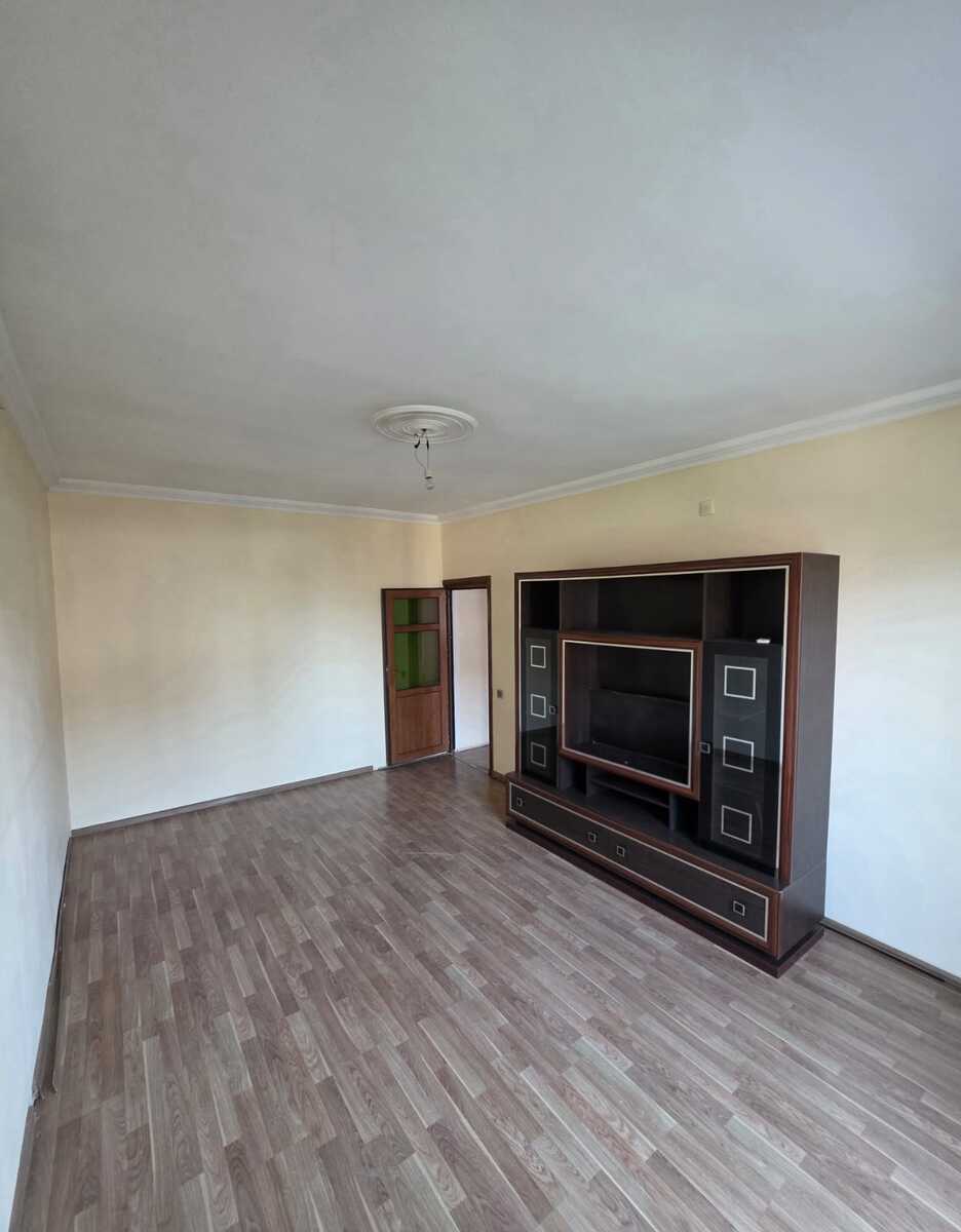 Satılır 2 otaqlı köhnə tikili 65 m² — Mənzil, Bakı (8)