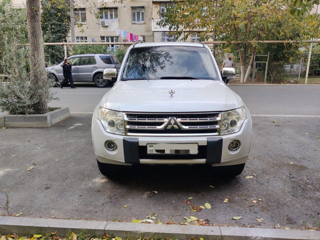 Mitsubishi Pajero, 3.5 L, 2011 il, 240 000 km 90-KL-021 — Avtomobillər, Bakı