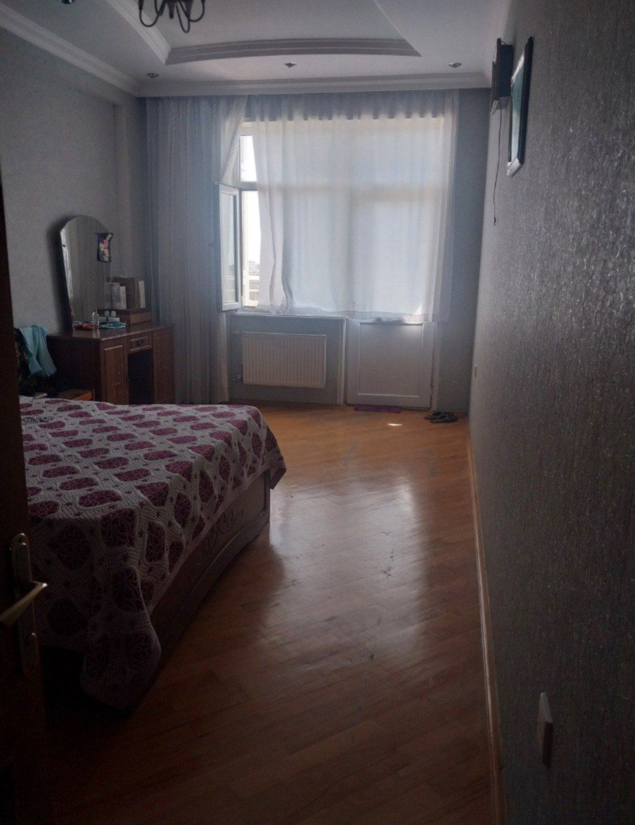 Satılır 4 otaqlı yeni tikili 160 m² — Mənzil, Bakı (9)