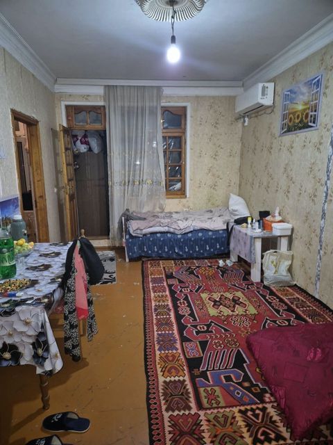 Satılır 2 otaqlı köhnə tikili 45 m² — Bakı