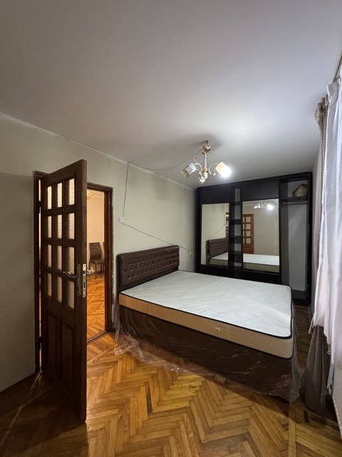 Satılır 3 otaqlı köhnə tikili 65 m² — Bakı