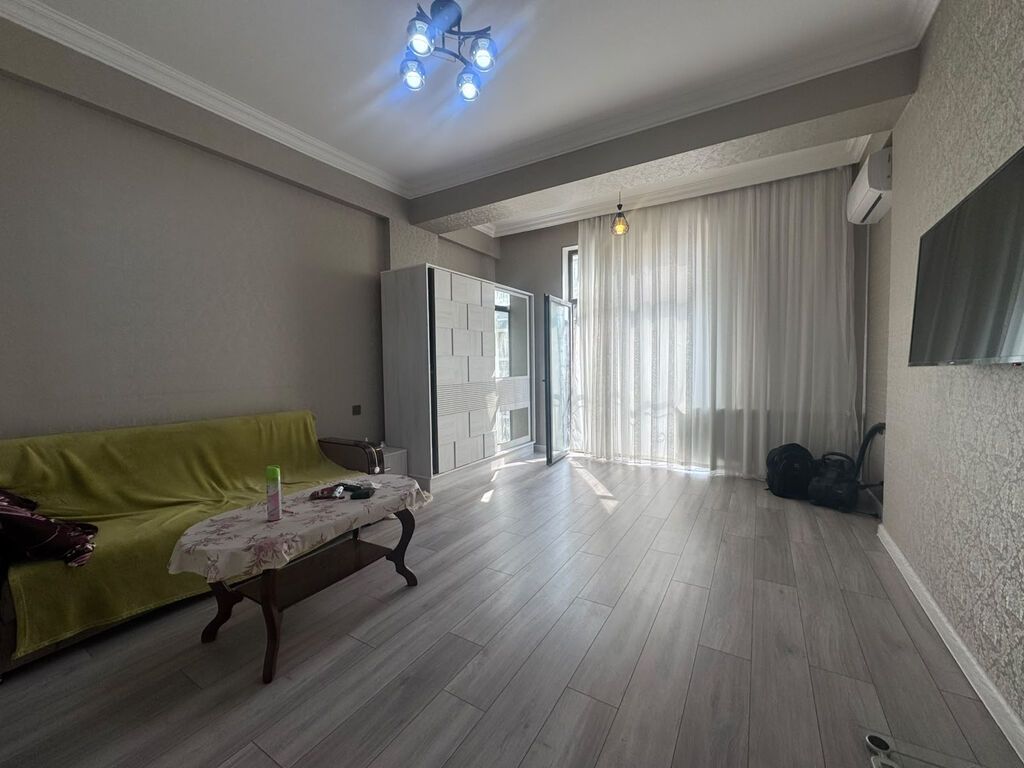 Nərimanov rayonunda təbriz küçəsində 70 kv.m 3 otaqlı (studio) — Mənzil, Bakı (3)