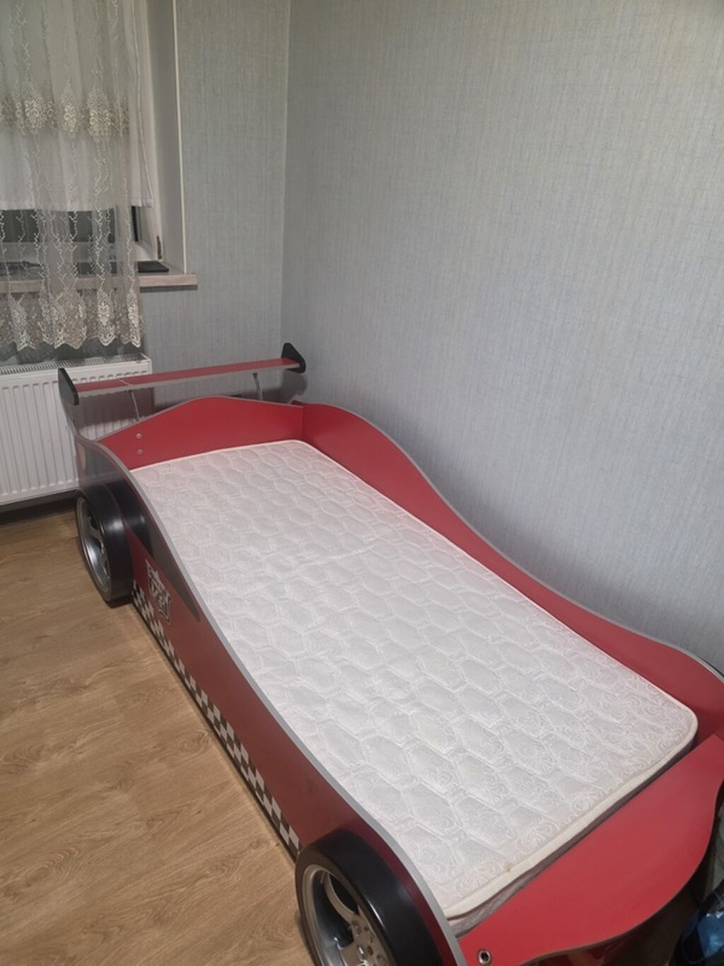 Uşaq üçün maşın formalı çarpayı - Rəng: qırmızı, qara və gümüş — Yataqlar, Masazır (6)