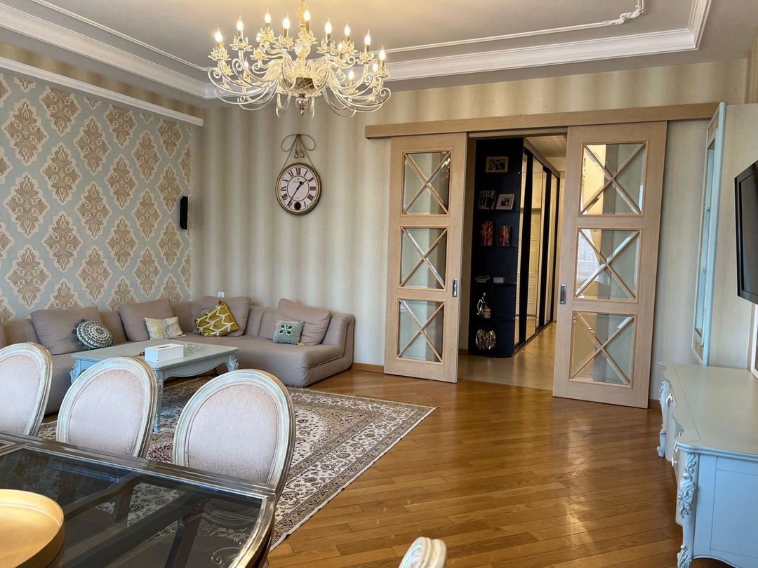 İcarəyə verilir 4 otaqlı yeni tikili 184 m² — Mənzil, Bakı (3)