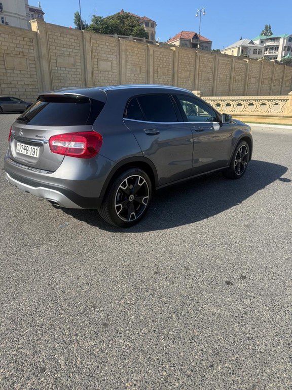 Mercedes GLA 200 4MATIC, 2.0 L, 2019 il, 50 000 km 77-PB-191 — Avtomobillər, Bakı (12)