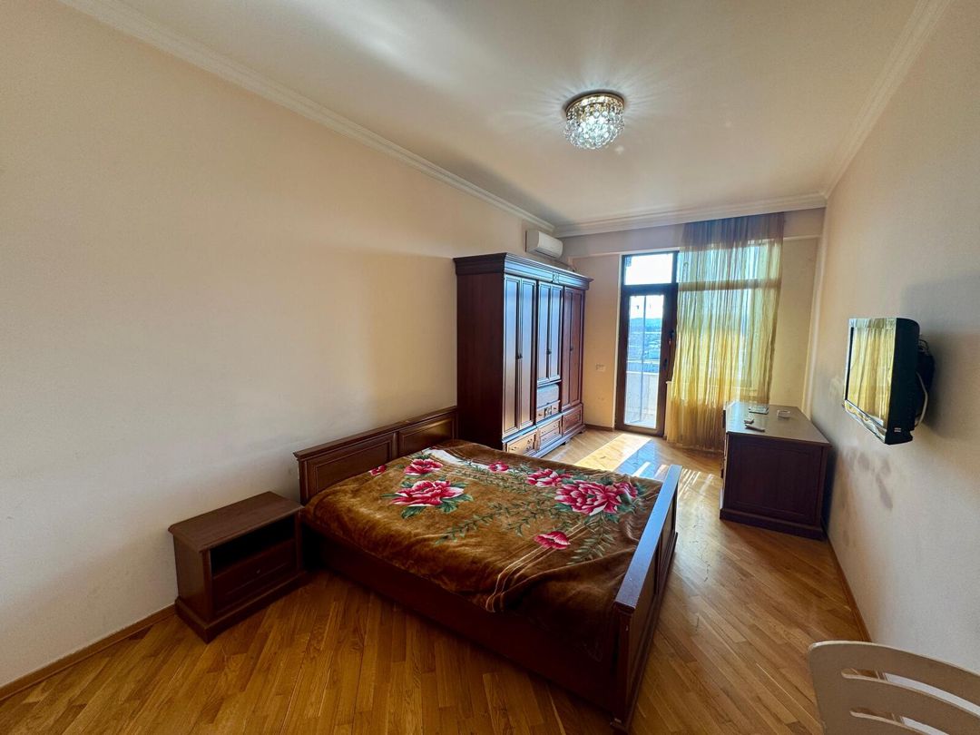 İcarəyə verilir 4 otaqlı yeni tikili 190 m² — Mənzil, Bakı (9)