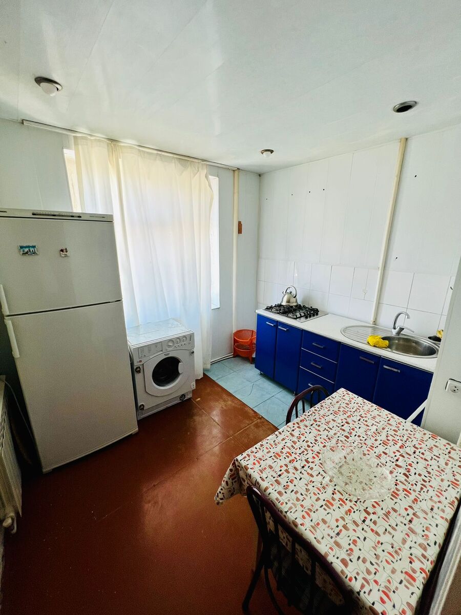 İcarəyə verilir 2 otaqlı köhnə tikili 60 m² — Mənzil, Bakı (8)