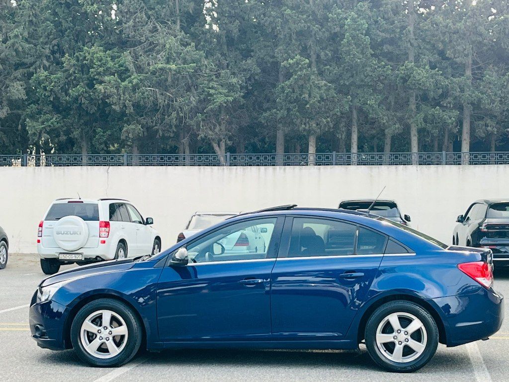 Chevrolet Cruze, 1.4 L, 2011 il, 328 300 km 10-XY-837 — Avtomobillər, Sumqayıt (10)